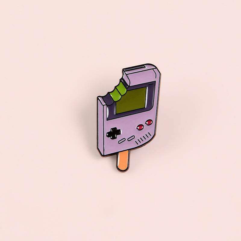 Fun Elegant And Ice Cream Game Machine Brooch Pin Crafted From Highquality Enamel Alloy