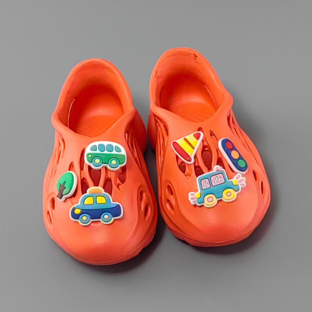 Coconut Clogs: Stylish, Comfortable Cartoon Beach Shoes for Men and Women