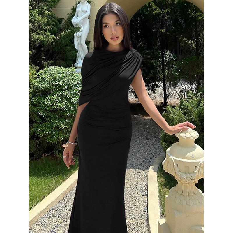European and American Hot-selling Women's Clothing Spring New Fashion Slanted Shoulder Design Tight Hip-wrapped Pleated Irregular Dress