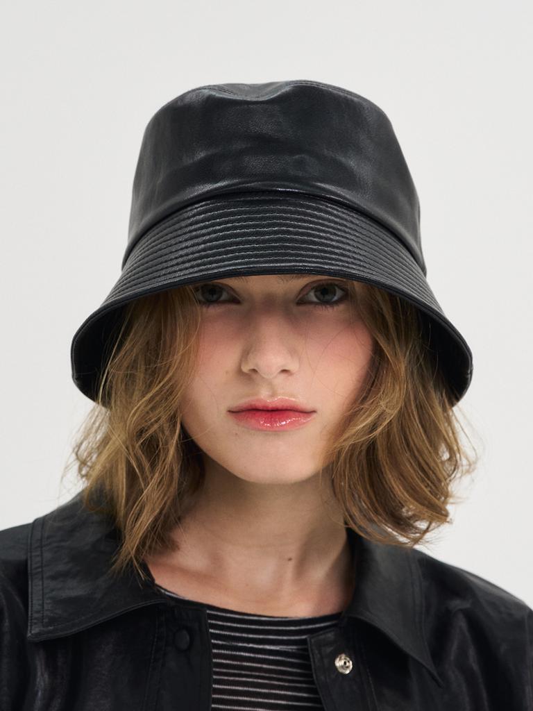 SORRY, TOO MUCH LOVE Faux Leather Bucket Hat_Black