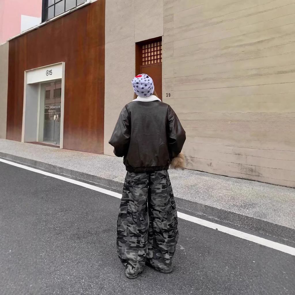 Unisex Retro Camouflage Wide-Leg Workwear Jeans with Multi Pockets