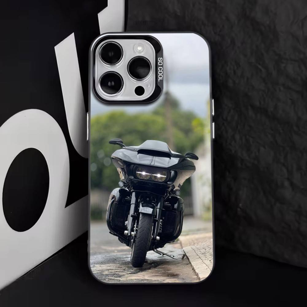 Street Glide   Phone Case For iPhone 17,16,15,14,13,12,11 Plus,Pro Max,XS,Colorful Silver Black Cover