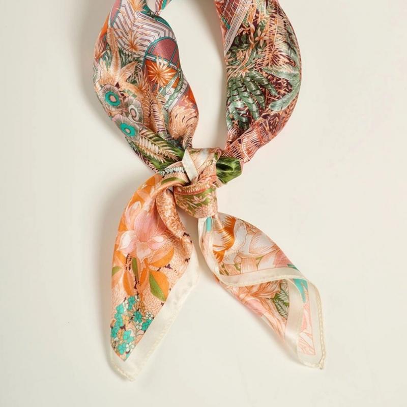BCBG Garden Print Silk Scarf B6s0a402