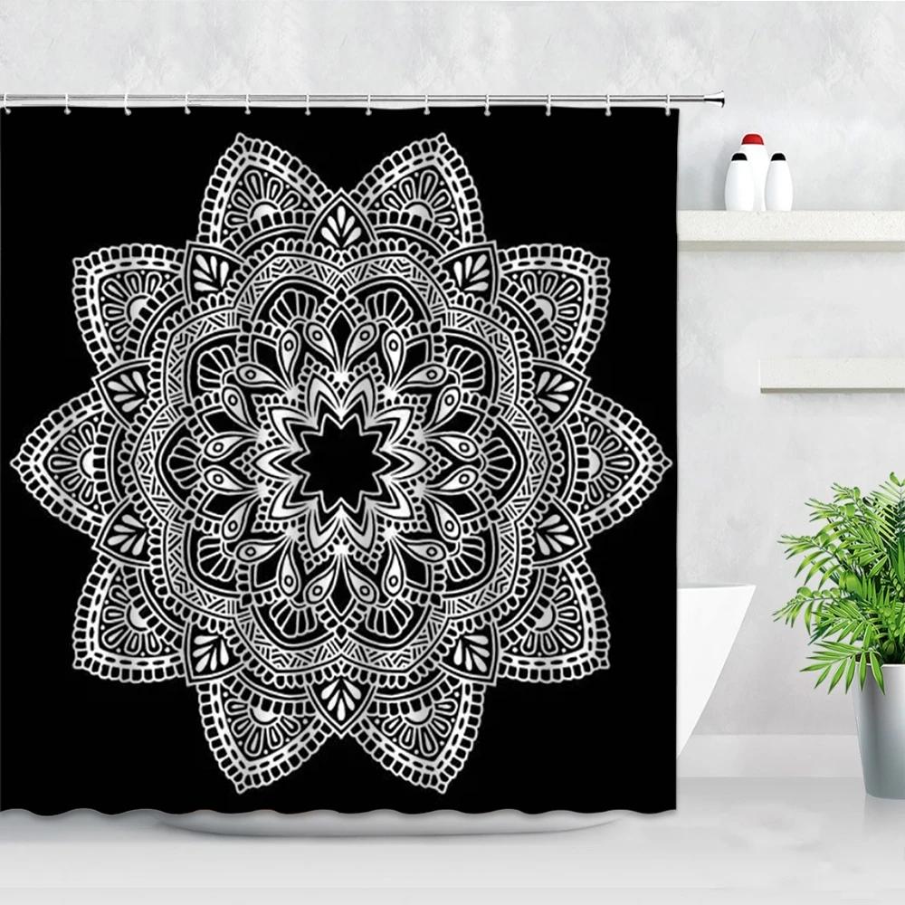 Elegant Red & Black Damask Print Waterproof Shower Curtain - Stylish, Durable & Easy-Care Choice for Classic Bathroom Décor