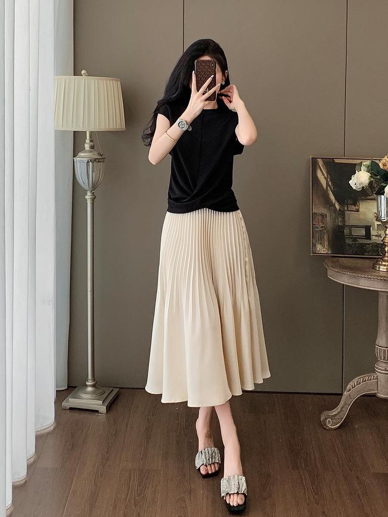 Elegant Summer Dress Set: Slimming, Off-Shoulder Short Sleeve Top with a Beautiful Pleated Midi Skirt for Women