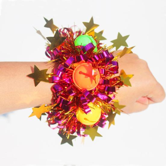 2Pcs Wrist Flower with Star Bell Decor Cheerleading Cheer Elastic Band Bracelet Holiday Celebration Metallic Sparkling Wrist Accessory