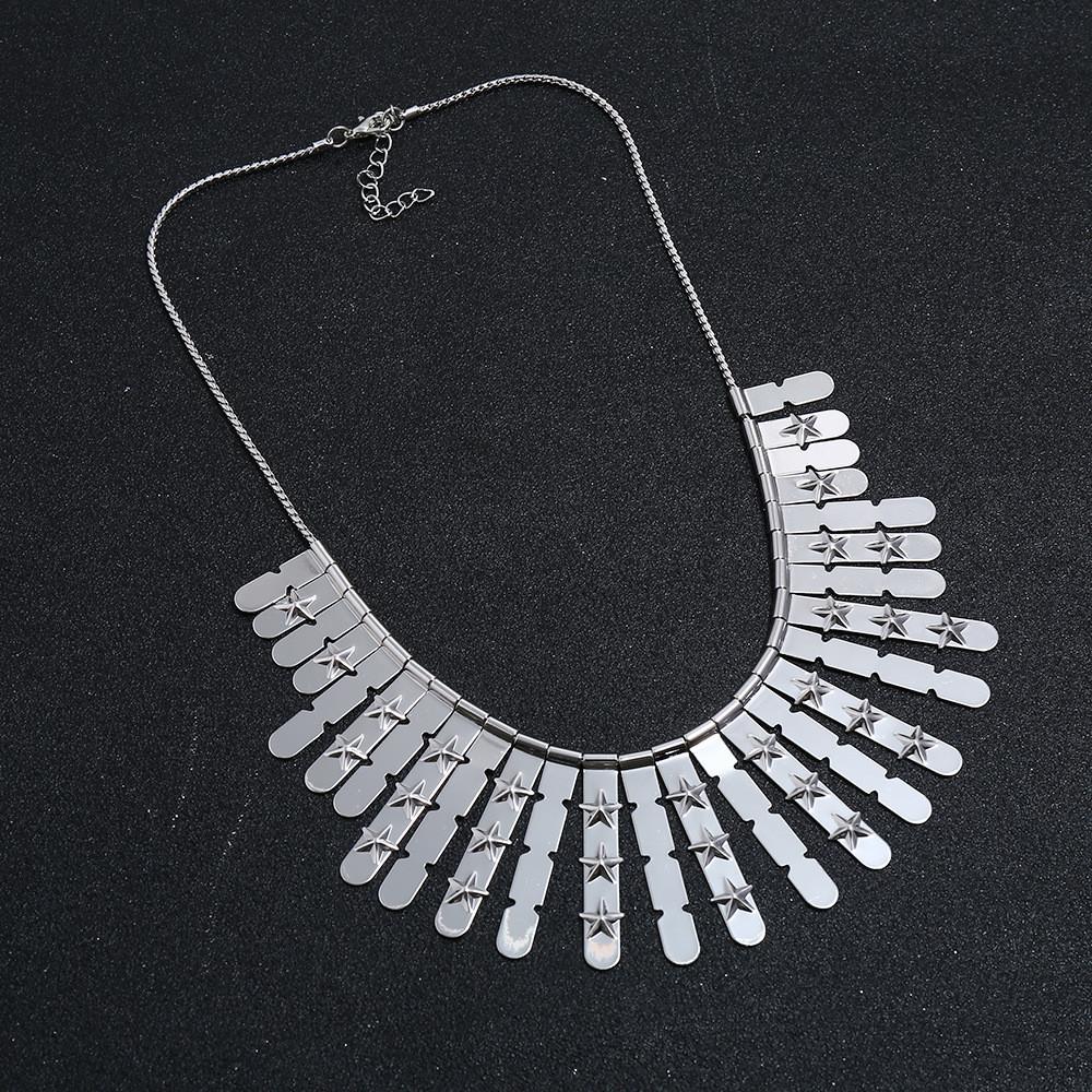 Contemporary European Style Metal Pendant Necklace For Travel And Gift
