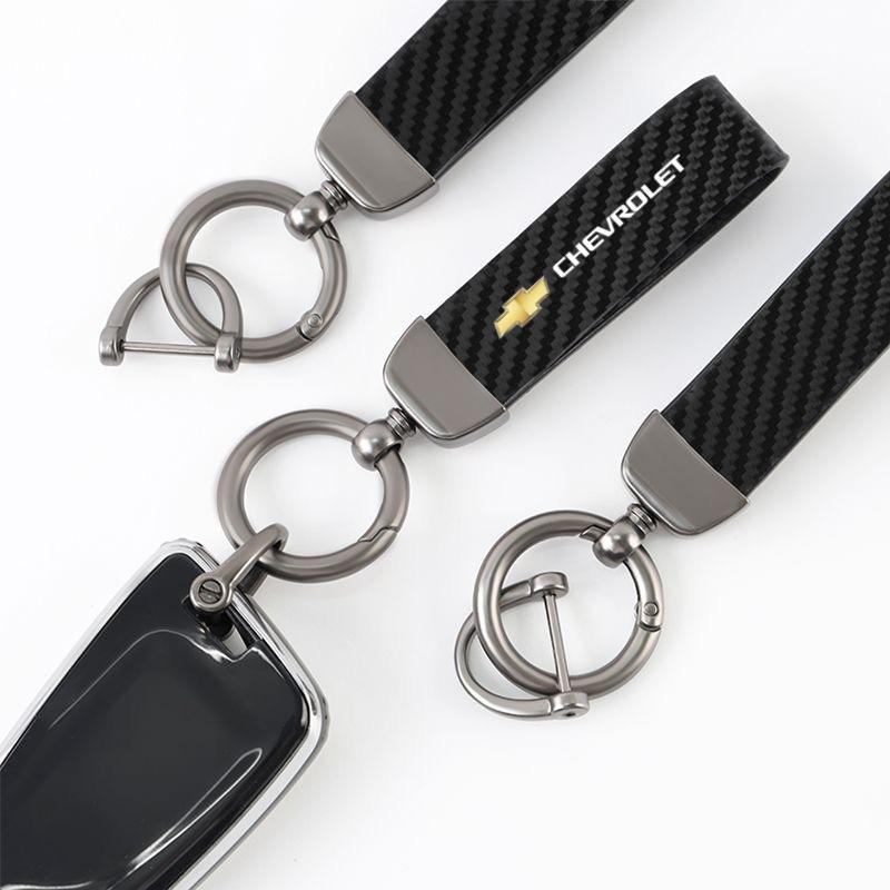 Carbon fiber Leather Car Keyring Exquisite Anti-lost Car Keychain For Chevrolet Colorado Cruze Spark Captiva Malibu Trax