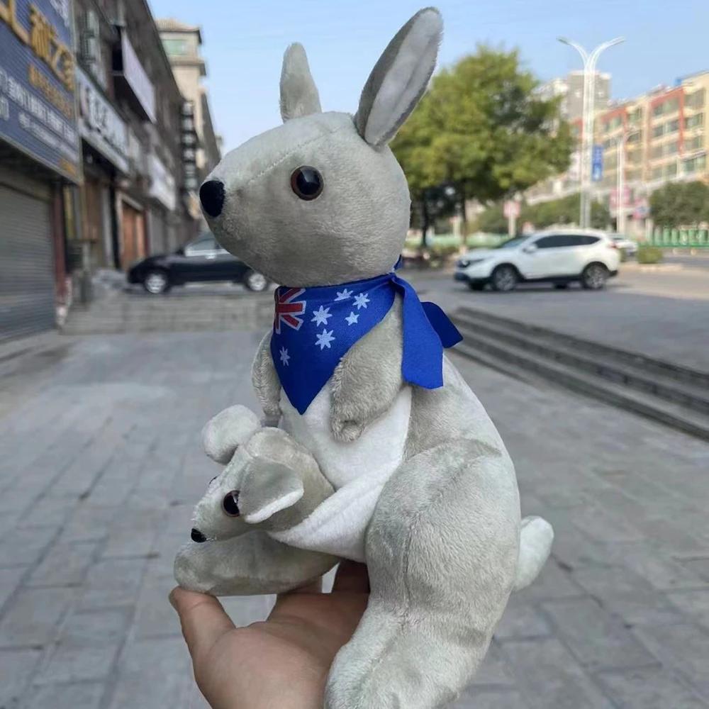 28CM Peluche Kangourou Famille Dessin Animé Mignon Mère et Enfant avec Écharpe Australienne Poupée Animale Enfant Cadeau Noël Anniversaire 28cm