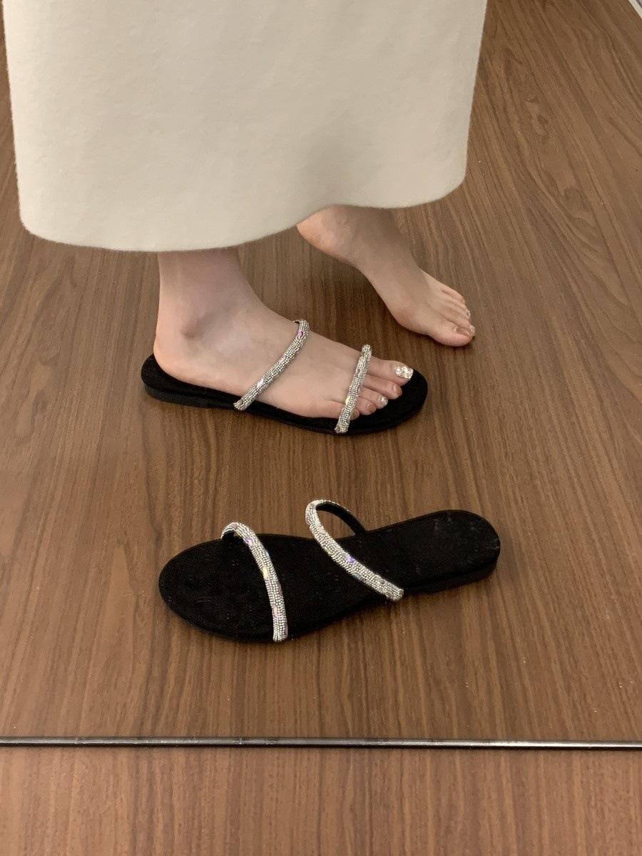 

Fairy Feng Shui Diamond Flat Bottom Open-toed One-word Slippers Female Summer Wear with Skirts Beautiful Beach Sandals Fairy Shoes 35