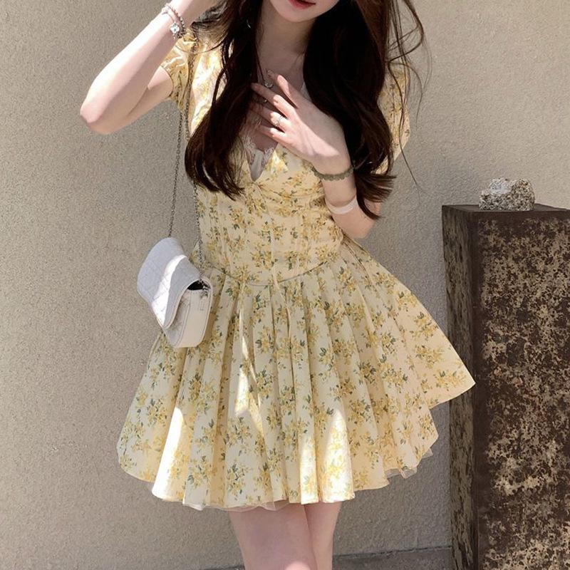 

French Floral Puff Sleeve V-Neck Dress - Waist-Cinched A-Line Mini Skirt for Women Extra Large