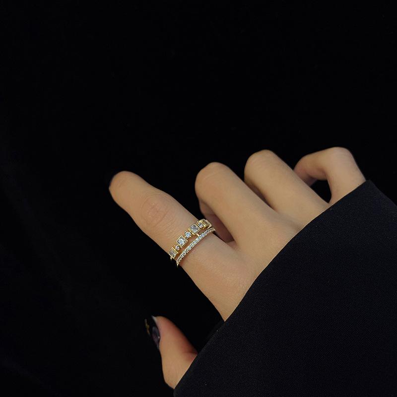 Luxury Gold Color Pearl Zircon Rings for Woman Simple Hollow Heart Cross Opening Joint Ring Wedding Party Elegant Jewelry Gifts