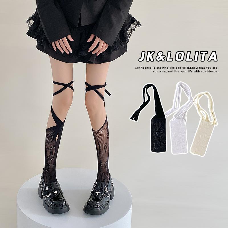 

Thin Lace Lace-up Socks for Spring, Autumn and Summer, with A Cut-out Cross Halfway Up The Calf and A Heart-shaped Flower Reaching The Knee 1 pair бежевий