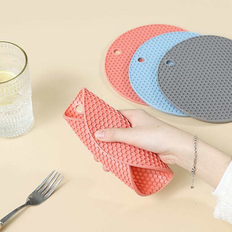 Round Silicone Honeycomb Heat-Resistant Placemat & Coaster