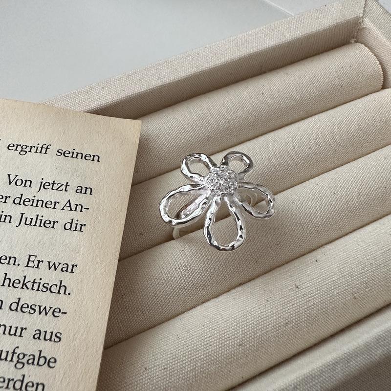 Серебро S925 Большой Цветок Цирконий Комплект Простой Нишевый Модный Персональный Ожерелье на Ключицы Кольцо Серьги 925 silver