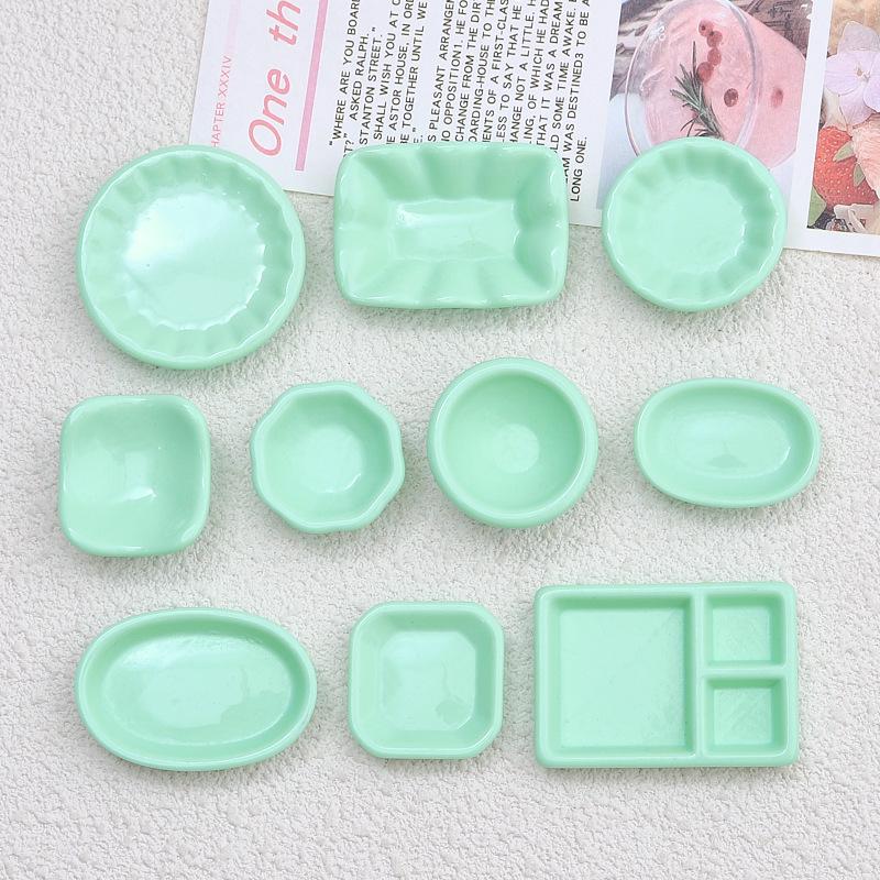 10-Piece Handmade Resin Cartoon Plate Set for Dollhouse Decor and DIY Crafting