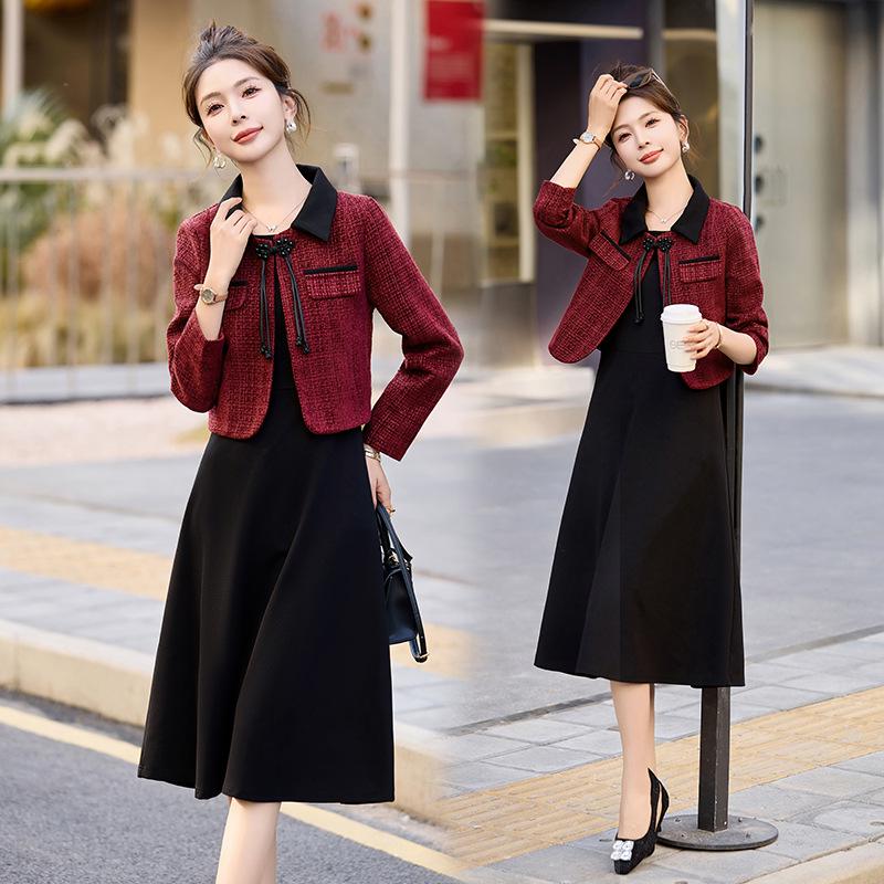 

Весенний новый китайский модный комплект 2024 M красный