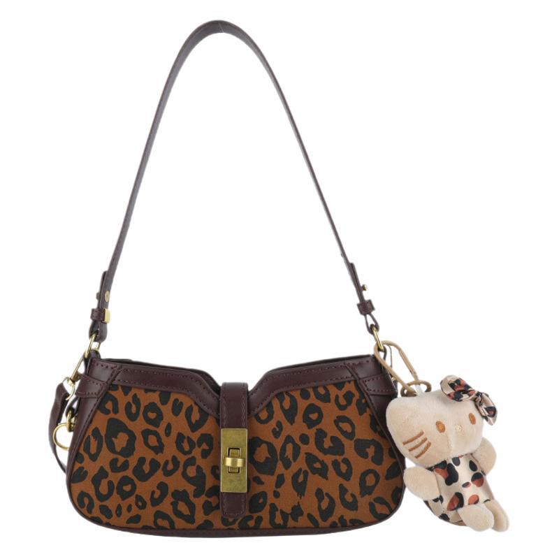 This year, the popular retro matte small bag women's 2025 new autumn and winter versatile messenger bag shoulder underarm bag