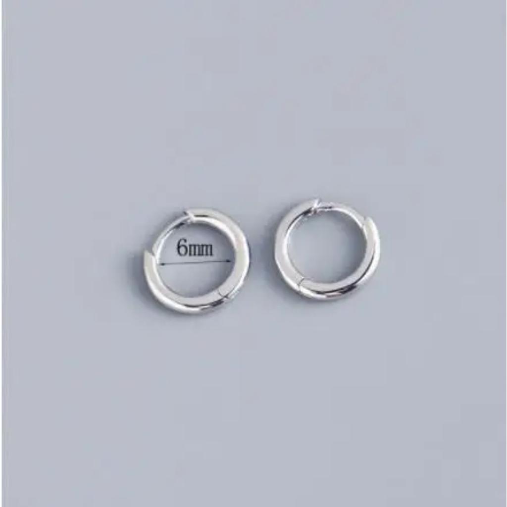 2 PZ Orecchini a Cerchio Quadrati Colore Oro Donna Uomo Acciaio Inossidabile Huggie Minimalista Punk Unisex Rock Orecchini Gioielli Piercing