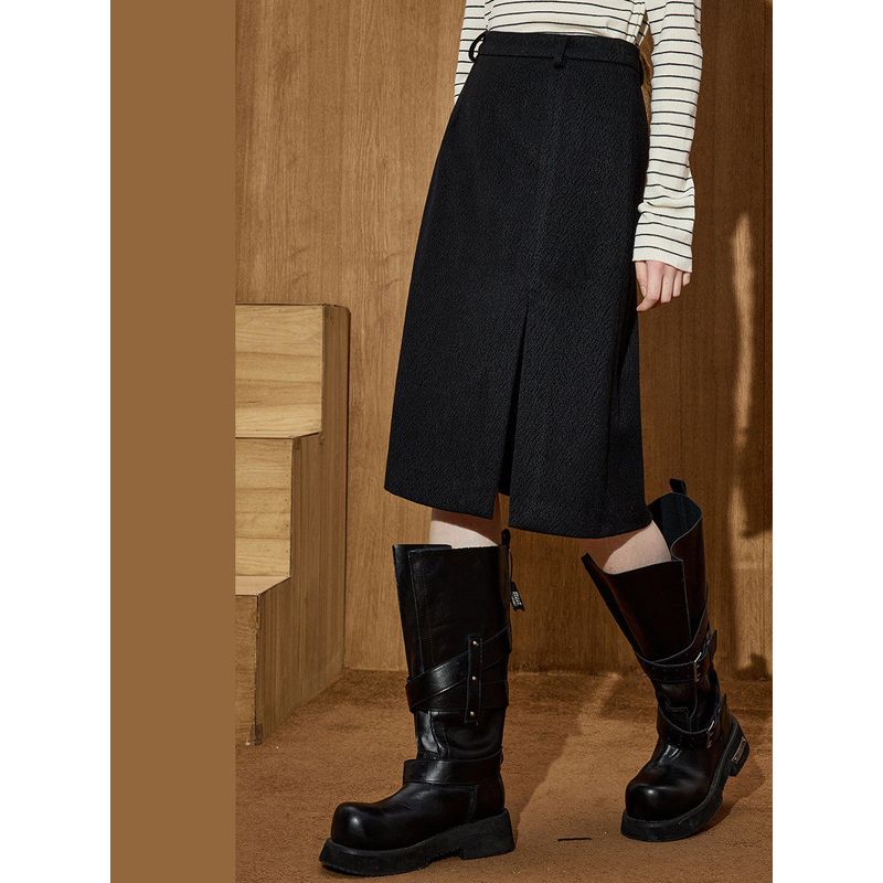 Coolhut Straight A-Line Front Slit Versatile Skirt with Quilted Design High Waist 2026 Winter Half Skirt