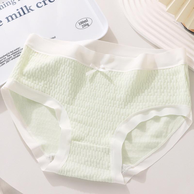 Sweet Japanese Style Cotton Underwear For Girls With Breathable Midrise Design In Colorful Patterns