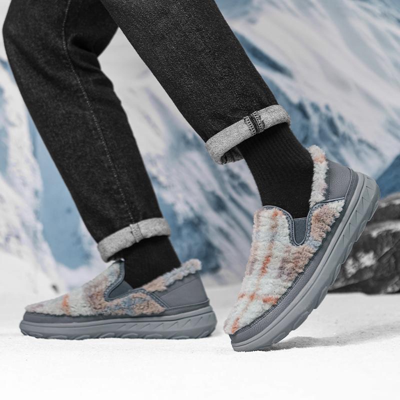 FUQIAO New Man Comfortable Loafers Casual Slip on Shoes Warm Plush Cashmere Fur Winter Flats Men Walk Driving Shoes Moccasins