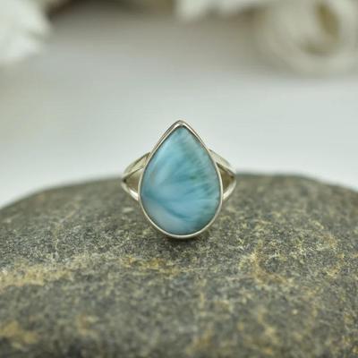 Natürlicher Larimar-Edelstein-Ring aus massivem 925er-Sterlingsilber, Damen-Geburtssteinring, Boho-Ring, Lünettenring, handgefertigter Schmuck