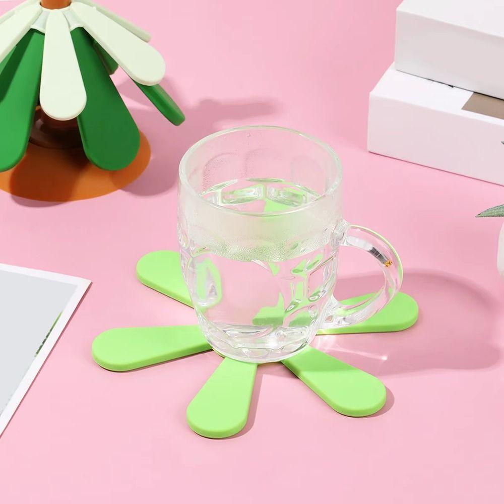 Non-slip Dishes Heat Insulation Pad Foldable Hot Dishes Trivets BPA Free Hot Plate Placemats  Home