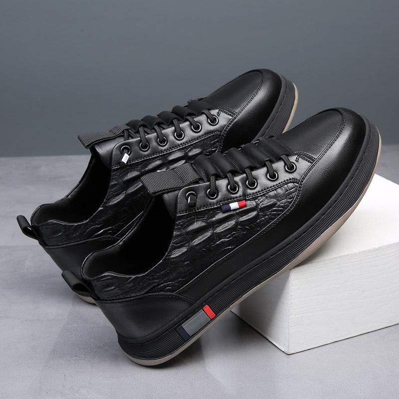 Rindsleder weiße Schuhe Herren Frühling atmungsaktive Herrenschuhe echtes Leder 2025 neuer Trend vielseitige Plateau Freizeitschuhe Herren