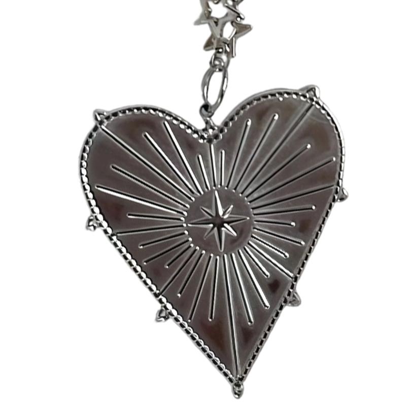 Romance Star Shaped Heart Charm Necklace With Sturdy Metal Chain For Daily Wear