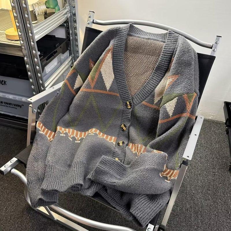 Cardigan Sweater Jacket Men's 2025 Autumn and Winter New Retro Contrasting Color V-neck Knitted Sweater Men's Loose Lazy Style Top