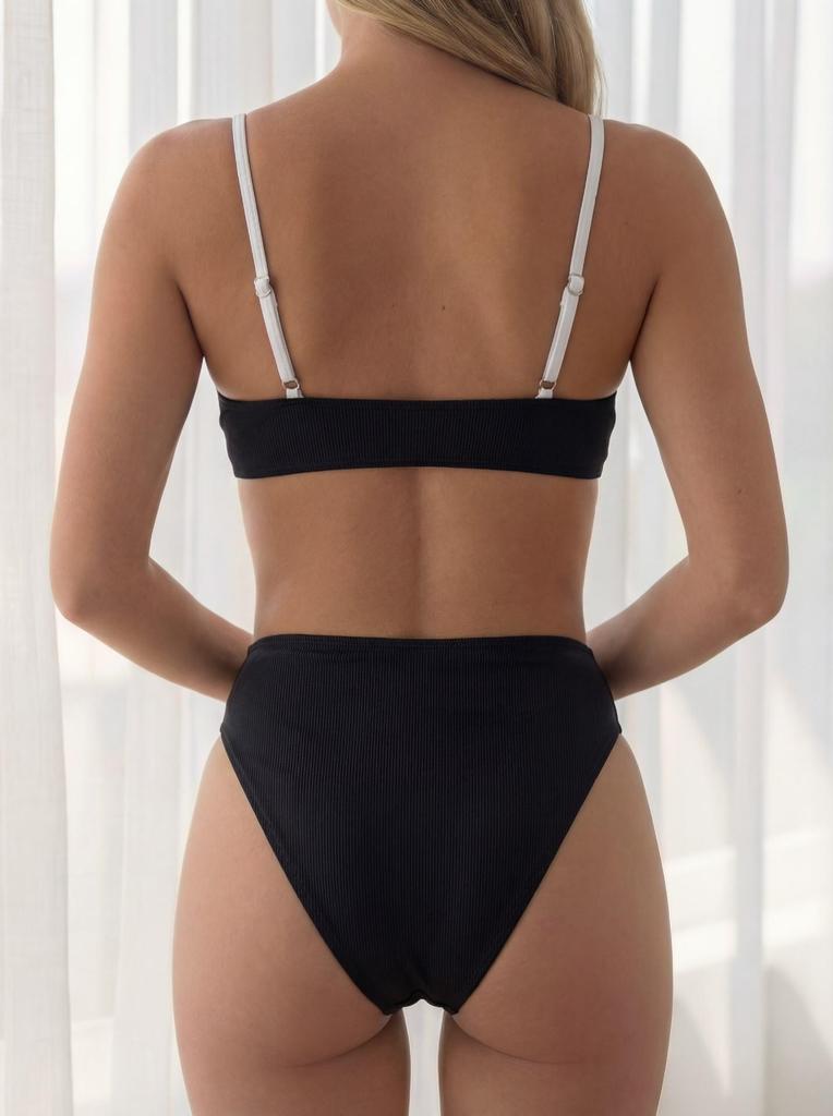 2026 Women's French Style High-Waisted Cutout Bandeau One-Piece Swimsuit