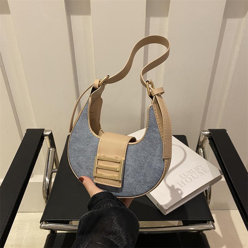 

This year s popular bag women s summer simple new crescent moon hand carry women s bag underarm contrasting color fashionable single хакі