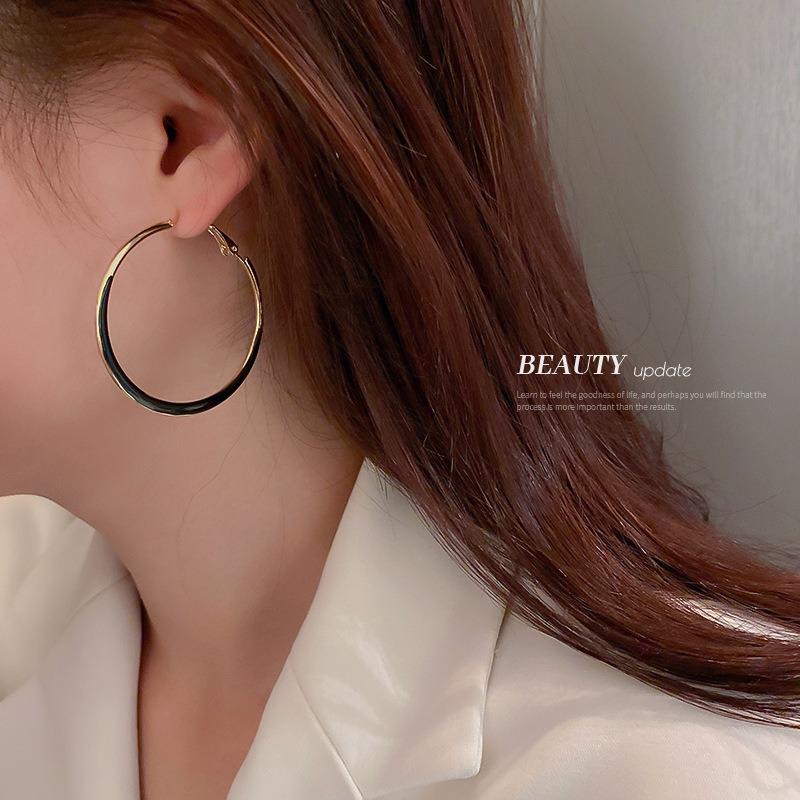 New Arrival Simple Fashion Black White Enamel Cicle Big Hoop Earrings For Women Statement Jewelry Pendientes