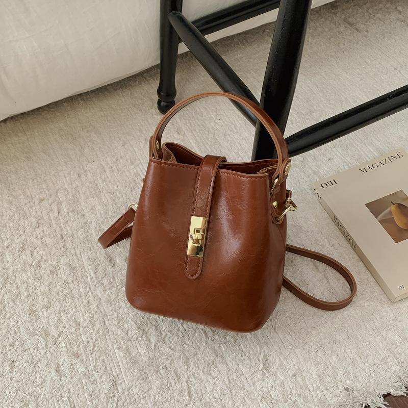 Ретро лесная сумка-ведро женская зимняя новая трендовая текстурная женская нишевая ручная сумка через плечо коричневый