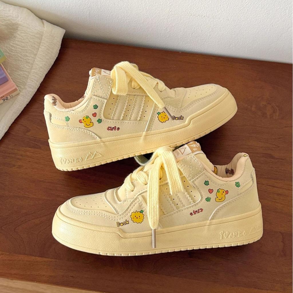 College style cute printed small yellow shoes women's 2025 spring new ins niche versatile casual board shoes bread shoes