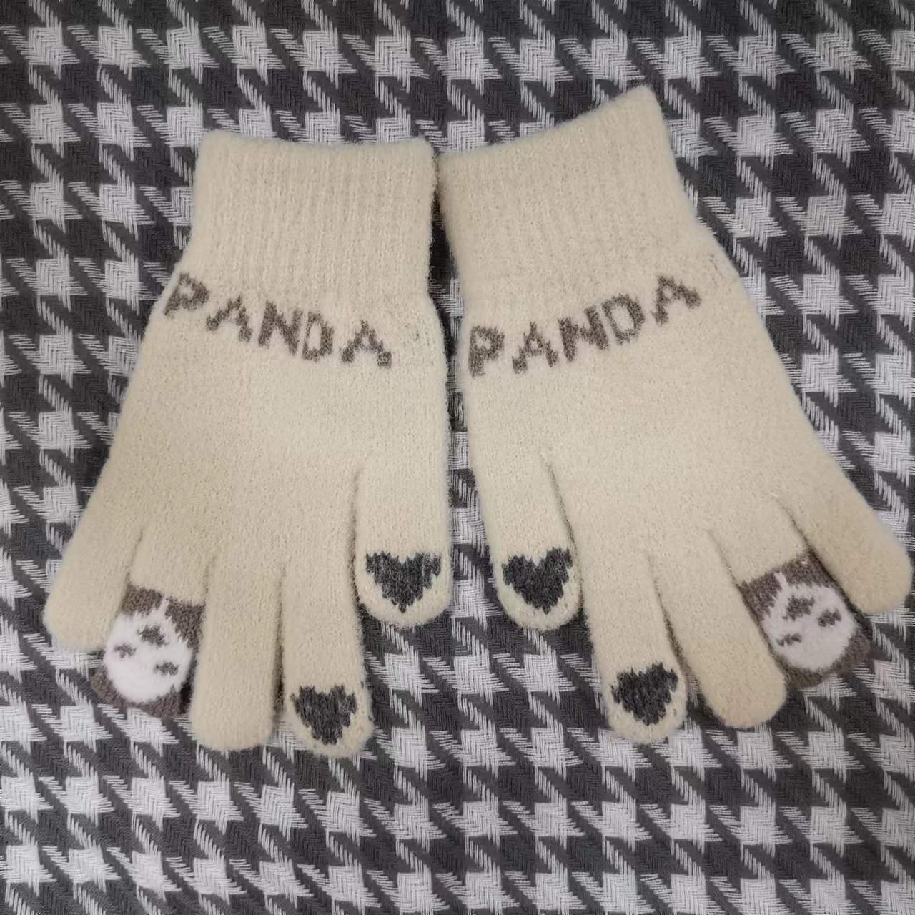 

Новые женские перчатки для сенсорных экранов Fingertip Bear, модные теплые зимние перчатки, милые перчатки для сенсорных экранов с разделенными пальцами из мультфильмов average size