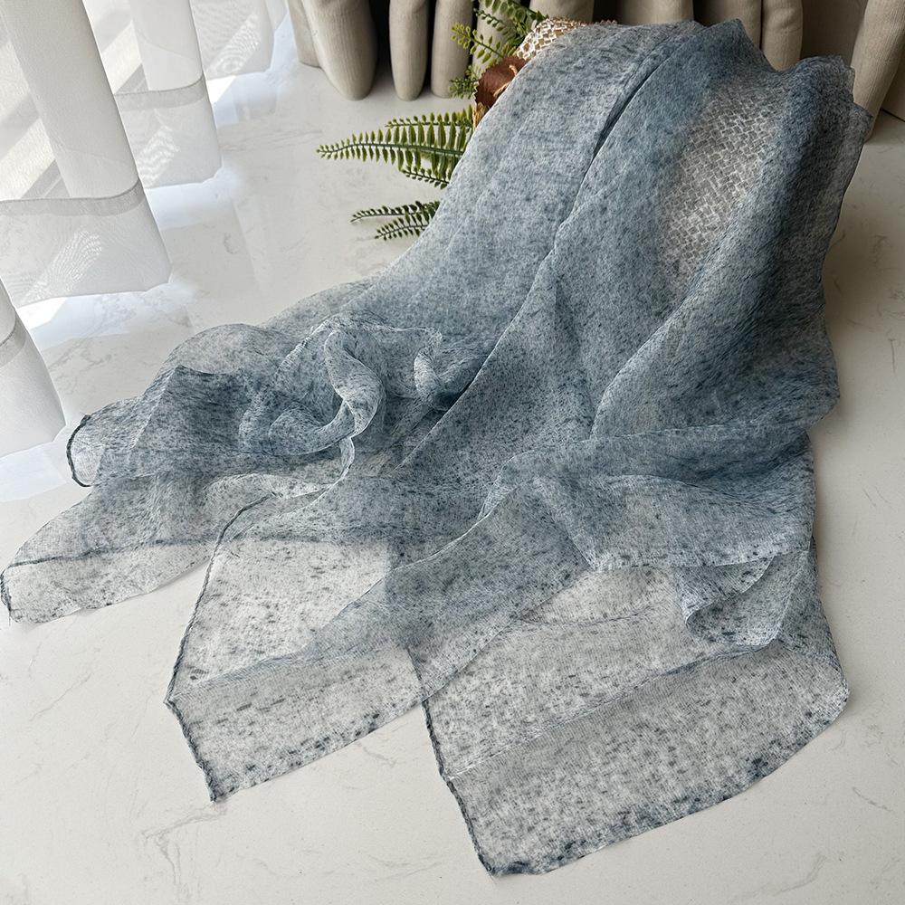 New Fashion Blended Square Silk Scarf Light Soft Neck Warm Female Silk Scarves Shawl