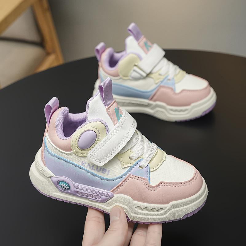 

Детские кеды средней высоты и высокие 2025 осень и зима новая корейская версия для мальчиков и девочек спортивная обувь кожаная поверхность мягкая подошва средний 37 розовый