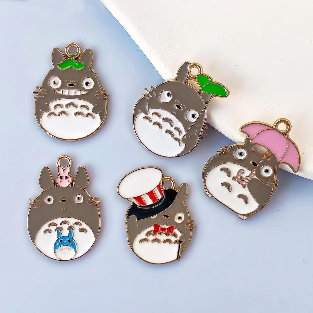 Totoro Miyazaki Pendant: Cute Cartoon Alloy Keychain Charm with Drip Oil Finish