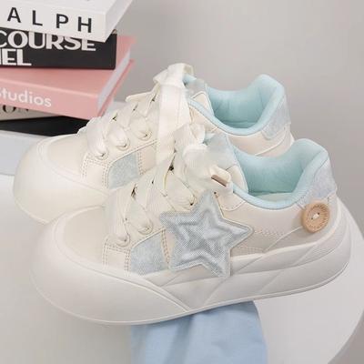 Lait fufu plateforme star petites chaussures blanches femmes été nouveau jupe polyvalente étudiant chaussures de skate décontractées