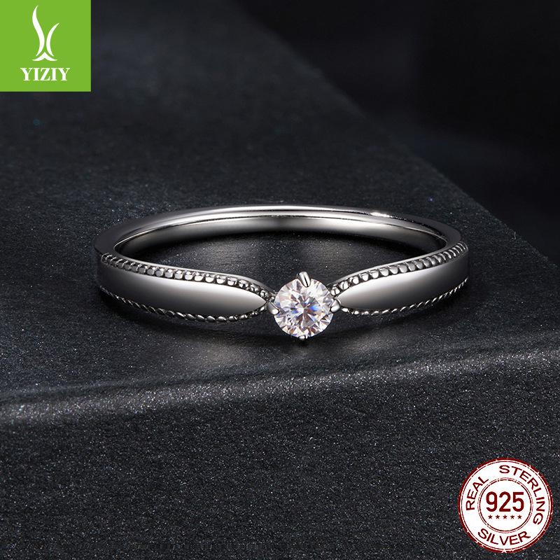 Exquisite Shining Moissanite Ring S925 Sterling Silver Platinum-Plated Simple Light Luxury Jewelry Ring For Women