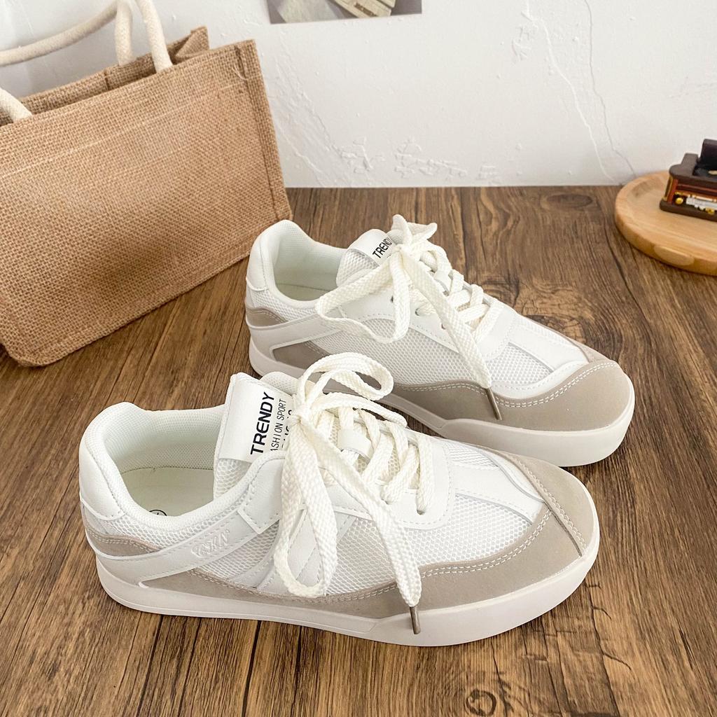 2025 Spring New Versatile Forrest Gump Board Shoes Women's Lightweight Niche German Training Shoes Flat-bottomed Hong Kong Style White Shoes