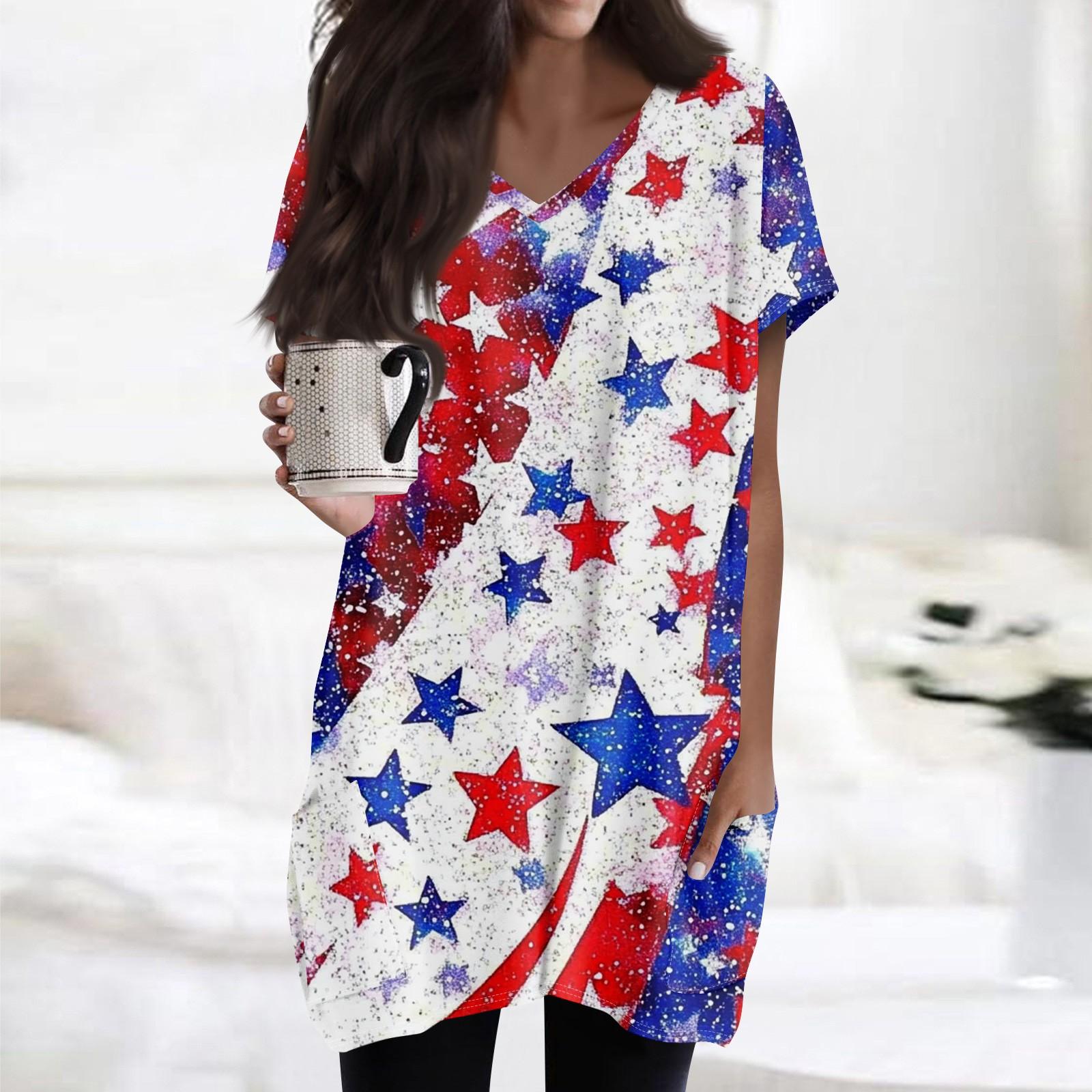 

Женские топы с V-образным вырезом, блузки с коротким рукавом, повседневные рубашки средней длины, модные туники с принтом «День независимости» и карманами XXL