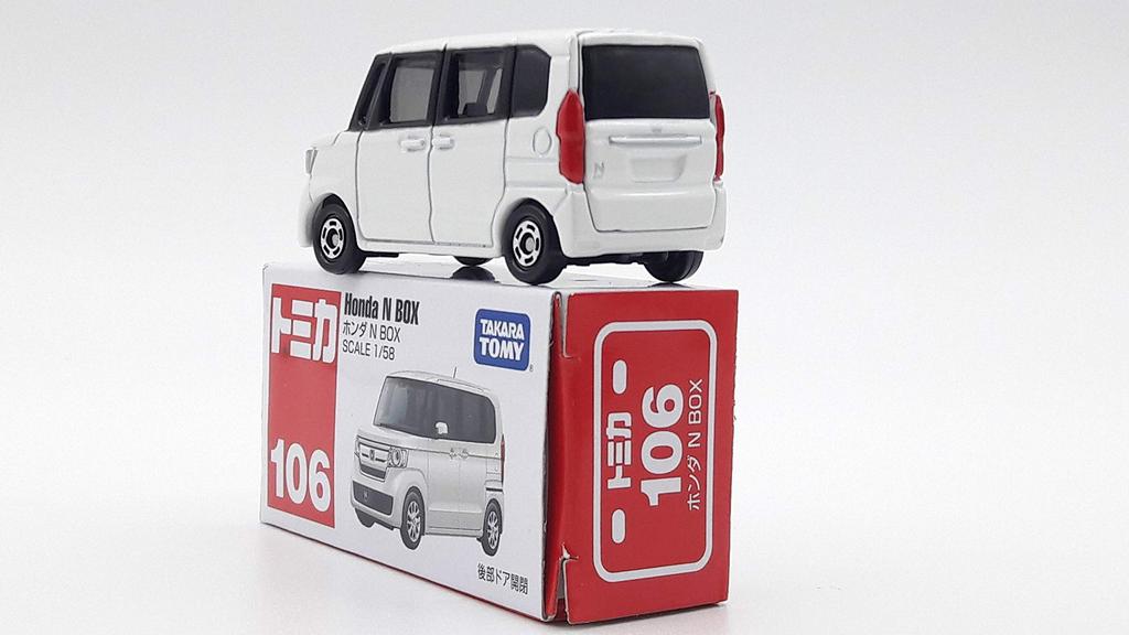 Tomica 106 Honda No. N-BOX (Box)