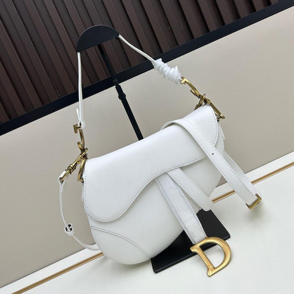 2026 Women's Trendy Palm Grain Shoulder & Crossbody Saddle Bag