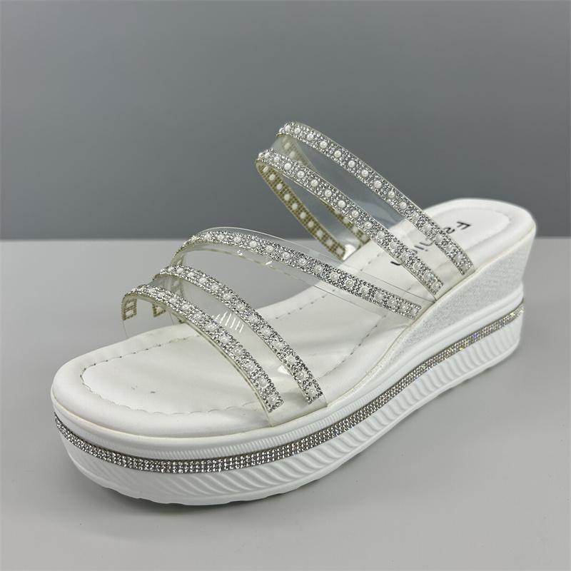 Fashion Shoes Ladies' Slippers Glitter Slides On A Wedge Platform Slipers Women Soft Jelly 2025 Crystal Shoes Woman's Slippers On A Wedg