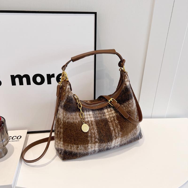 IELGY Autumn Winter Fashion Plaid Bag Woolen Plaid Contrast Color Small Square Bag High-End Messenger Shoulder Bag
