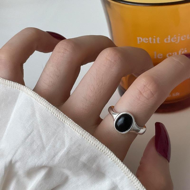 Women s Black Oval Zirconia Adjustable Ring - Simple, Fashionable, and Trendy Stackable for Index Finger. Adjustable Open