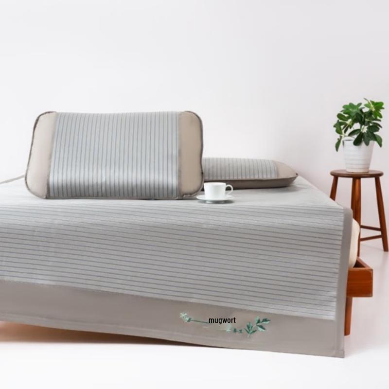 

Muji Mugwort Ice Silk Summer Quilt Set